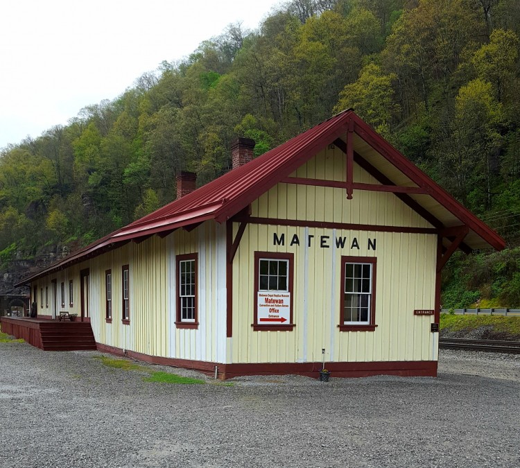 matewan-depot-replica-welcome-center-and-museum-photo